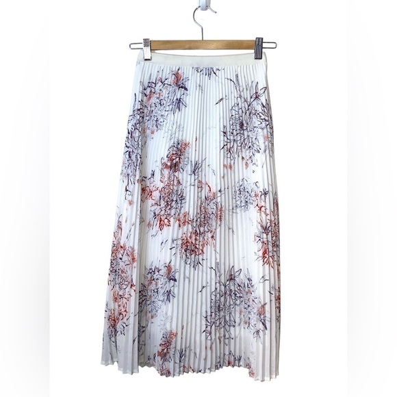 Aritiza Babaton - Jude Pleated Floral Midi Skirt - Picture 1 of 5